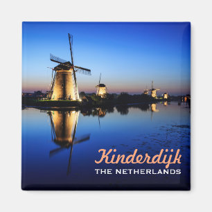 Windmills på blåtttimmen i Kinderdijk textmagnet Magnet