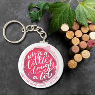 Wine a Little Laugh A Lot Party Minnessak Nyckelring