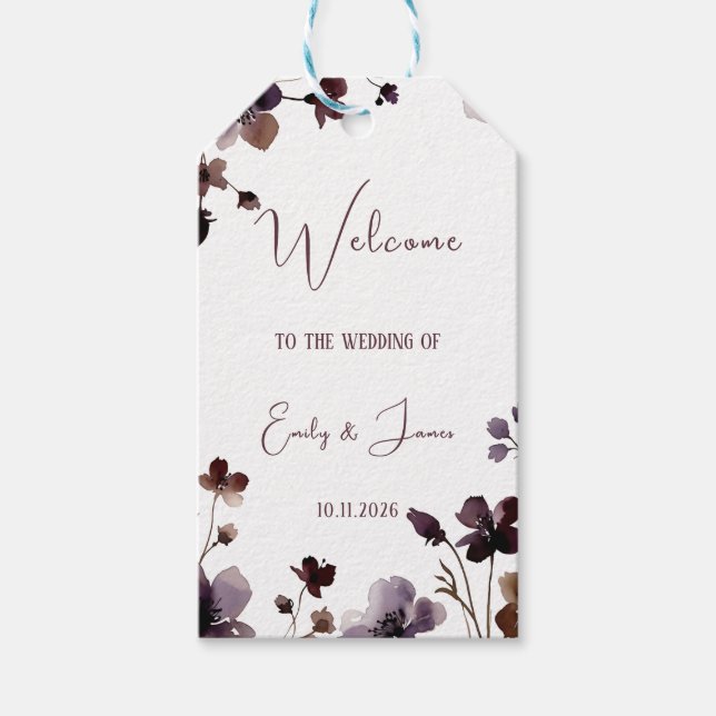 Wine Red Plum Mauve Fall Floral Wedding Presentetikett (Framsidan)