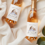 Winery Picnic Cottage Bachelorette Helg Vinetikett<br><div class="desc">Den här beundransvärda bilden som inspirerats av vineriet är adorberad med ängsgräs och picknick.</div>