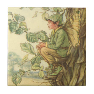 Winged Elm Fairy Sitta i Träd Kakelplatta
