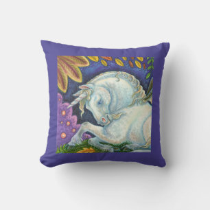 Winged Unicorn Flies Horse Fantasy DEKORATIV KUDDE