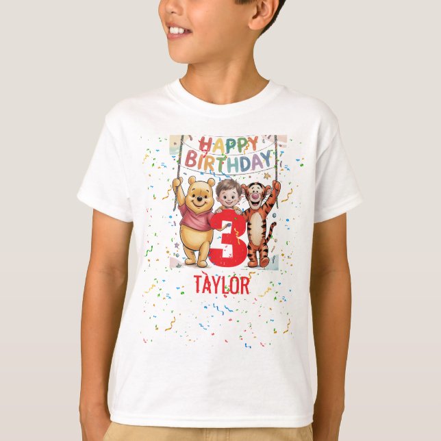 Winnie the Pooh | Happy Birthday T Shirt (Framsida)