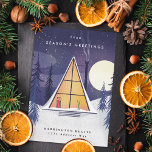 Winter A Ram Ski Chalet Illustrated Porträtt Julkort<br><div class="desc">Anpassa till ditt företags- eller familjekort med den ursprungliga illustrationen A ram från Becky Nimoy,  även i liggande layout.</div>