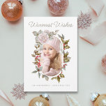 Winter Blommigt och Evergreens Helgdag Photo Julkort<br><div class="desc">Detta underbart elegant julkort med helgdag har en unik blandning av rosa ros med evergreens och holly med röda bär för att bilda en perfekt underbar blandning. Ovalet ram som omger ditt foto gör ett vackert och unikt julkort. Anpassa textmallen med din familj namn och året.</div>