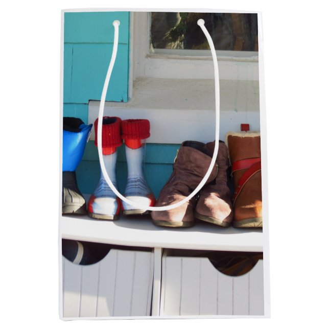 Winter Boots All in a Row - Martha's Vineyard (Framsidan)