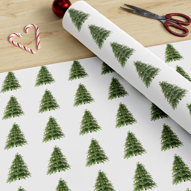 Winter Forest Grönt Julgran Mönster White Presentpapper (A festive forest of decorated Christmas trees on white wrapping paper just for you)