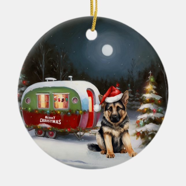 Winter German Shepherd Caravan jul Äventyr Julgransprydnad Keramik (Framsidan)