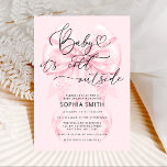 Winter Girl Baby Shower Baby Det är Kall utanför Inbjudningar<br><div class="desc">Kallet Utanför inbjudningen är ett sött, vintrigt tema som kombinerar elegans med en mysigt charm, perfekt för att fira flicka. Den här designen har ömtåliga rosor med snöflingor för ett mjukt, feminininskt vinter-utseende. Och även denna inbjudan utstrålar värme och elegans, med känsliga detaljer och milt färg som fångar en vinterbabyduschs...</div>