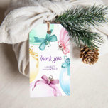 Winter Girl Baby Shower Presentetikett<br><div class="desc">Lägg till en festlig beröring till dina babyduschfavoriter med de här märkrna för flickduschgåvor. Perfekt för att fira en liten ankomst under den magiska vintersäsongen! Matchande objekt i vår butik Cava Party-design.</div>