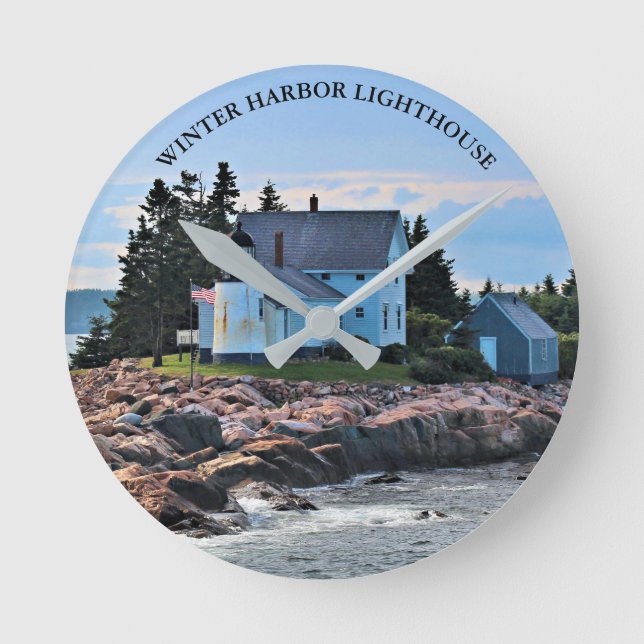 Winter Harbour Lighthouse, Maine Wall Clock Rund Klocka (Framsida)