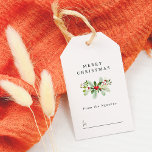 Winter Holly & Gräs, Hälsning-familjen Namn Presentetikett<br><div class="desc">En personlig julklapp märkre med anpassningsbar hälsning och din familj namn. På framsidan av dessa märkre finns "God jul" eller hälsning efter eget val i klassisk serif-typografi. Nedan finns en handmålad arrangemang av vintern blad och röda bär. Under den visas din familj namn, med utrymme för skriva av mottagarens namn....</div>
