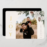 Winter Joy Arch Photo<br><div class="desc">JOY to the world,  Vinter blommigt and Greenery,  Helgdag arch ram fotokort. Funktioner,  solid black färg-backning med mallutrymme för ditt personliga helgdag-meddelande.</div>