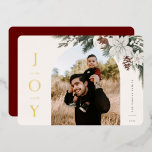 Winter Joy Arch Photo<br><div class="desc">JOY to the world, Vinter blommigt and Greenery, Helgdag arch ram fotokort. Funktioner, solid red färg-säkerhetskopiering med mallutrymme för ditt personliga helgdag-meddelande.</div>