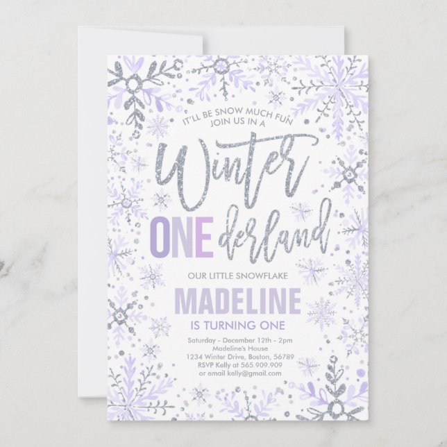 Winter ONEderland Lila Silver Snowflake Birthday Inbjudningar (Framsida)