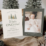 Winter Onederland Photo First Birthday Inbjudningar<br><div class="desc">Fira din lilla speciella dag med vår "Vinter Onederland Första födelsedagsinbjudan"! Perfekt för en vintertid, den här fantastiska födelsedagsfesten ger ett Vinter Wonderlands magi till livet, skapar det som ett perfekt val för en Winter Onederland-födelsedagsfest. Skräddarsydd för barn, den här inbjudan fångar den vismliga charmen för temat Winter Onederland party...</div>