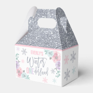 Winter ONEderland Rosa Silver Snowflake Party Presentaskar