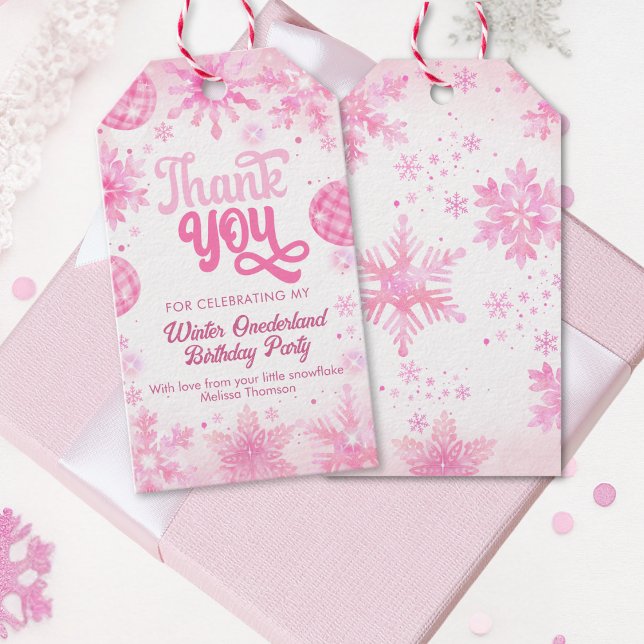 Winter Onederland Rosa Snowflake First Birthday Presentetikett (Skapare uppladdad)
