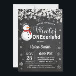 Winter Onederland Snögubbe 1:a födelsedag Inbjudningar<br><div class="desc">Winter Onederland Snögubbe 1:a födelsedagsinbjudan. Vit snöflummel. Boy Födelsedagsfest inbjudan. Winter Helgdag Bday. Bakgrund för kalkbord. Black and White. Om du vill göra ytterligare anpassningar klickar du på knappen "Anpassa" och användor verktyg som är utformat för att ändra mallen.</div>