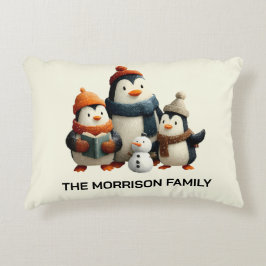 Winter Penguin Family with Snowman Prydnadskudde