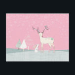 Winter Reindeer och Bunny i Falling Snö Vykort<br><div class="desc">Vackra,  moderna,  vita vinterscenen med en vit renare som dekoreras med blommigt inslag och fåglar i sina garderob bredvid en söt vit kanin och contemporary Julgranar med elegant snöflingor som faller från söt rosa himlar.</div>