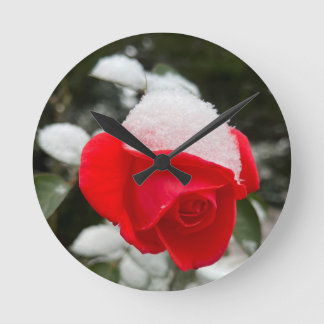Winter Rose Wall Clock  Rund Klocka