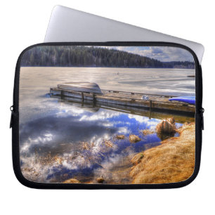 Winter Sjö och Kayak Wilderness Landscape Laptop Fodral