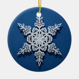 Winter Sky Snowflake — Classic White on Blue Julgransprydnad Keramik