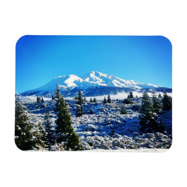 Winter Snö vid Mount Shasta, CA Magnet (Horisontell)