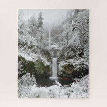 Winter Snö vid Multnomah Falls i Oregon Jigszawa P