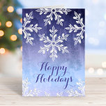 Winter Snowflake Blue Watercolor Business Helgkort<br><div class="desc">Det moderna helgdag-kortet "Glad helg" för företag har ett gräns mönster i det vita vintern snöflingor och en bakgrundsdesign för vintern i coolans skugga av blått och lila. Anpassa anpassningsbarna till ditt företag och skicka ut årets semesterhälsningar med stil.</div>