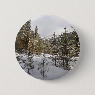 Winter Snowy Mountain Scene i Montana Knapp