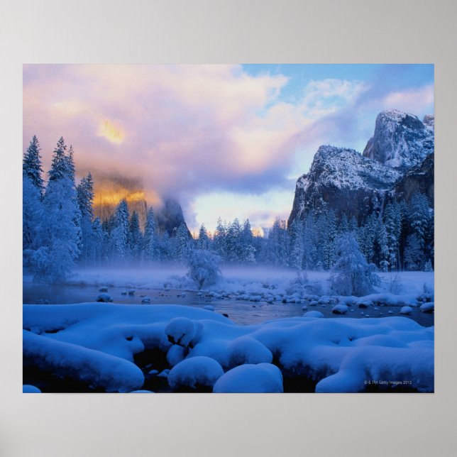 Winter Sunset in Yosemite National Park Poster (Framsidan)