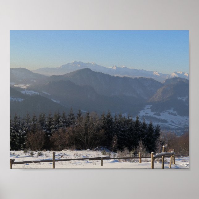 Winter Tatras vy från Beskid Sądecki Poster (Framsidan)
