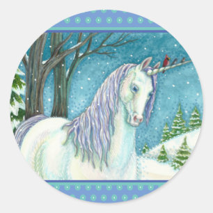 WINTER UNICORN OCH BIRDS, PEACEFUL SNÖ LANDSCAPE RUNT KLISTERMÄRKE