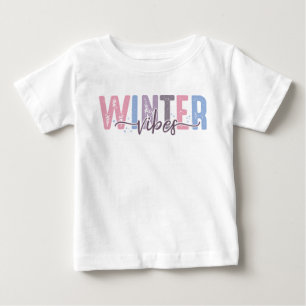 Winter Vibes - Mjuk pastelltypografi T Shirt