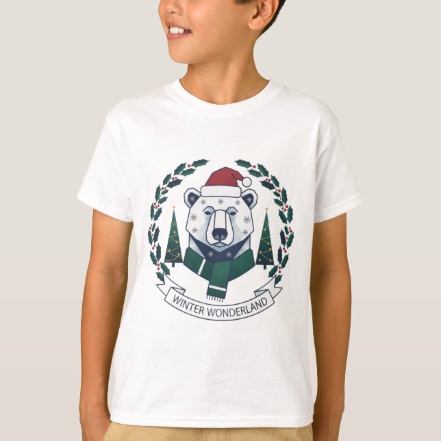 Winter Wonderland Bear – Cute Santa Hat Christmas  T Shirt (Framsida)