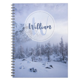 Winter wonderland dimspruce forest snö monogram anteckningsbok
