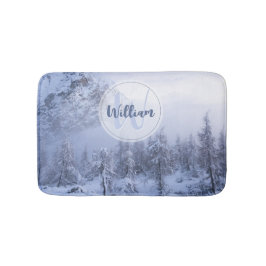 Winter wonderland dimspruce forest snö monogram badrumsmatta