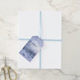 Winter wonderland dimspruce forest snö monogram presentetikett