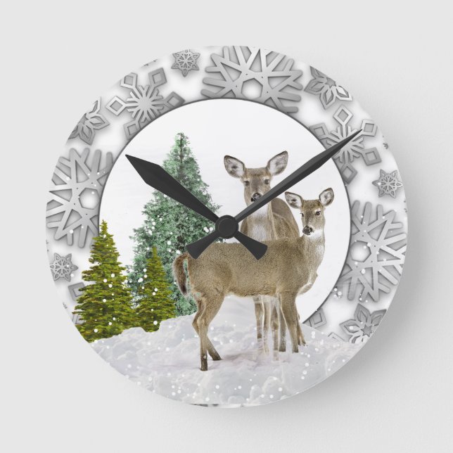 Winter Wonderland Whitetail Hjort Helgdag Home  Rund Klocka (Framsida)