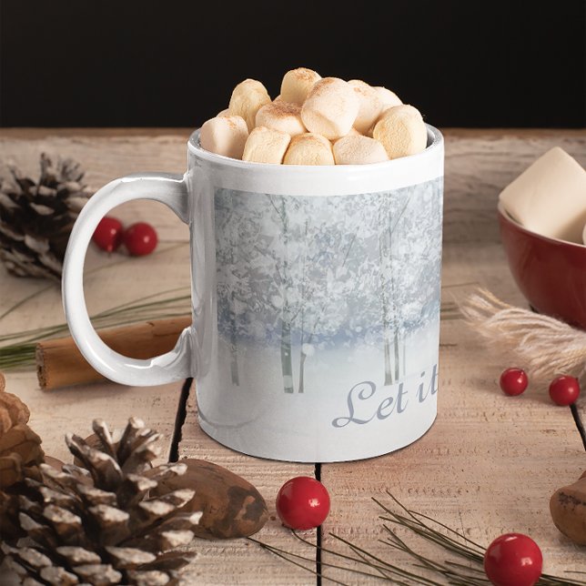 Winter Wood Scene Låt det snöa Kaffemugg (Skapare uppladdad)