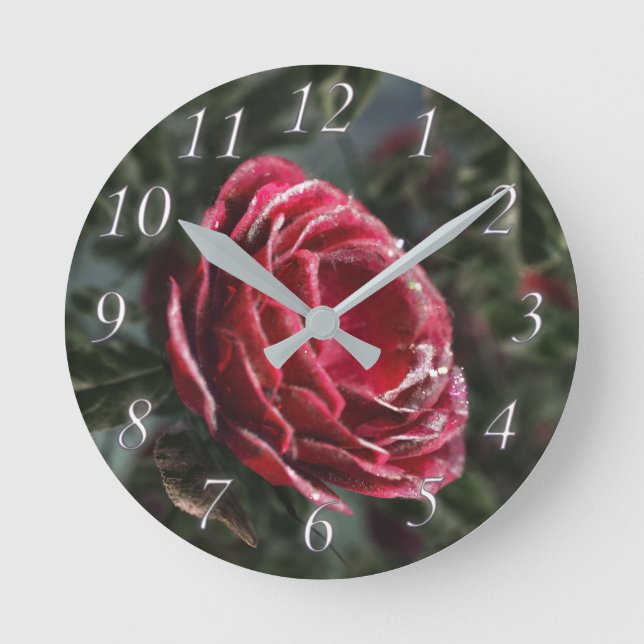 Winter's Parting Gift Clock Rund Klocka (Framsida)