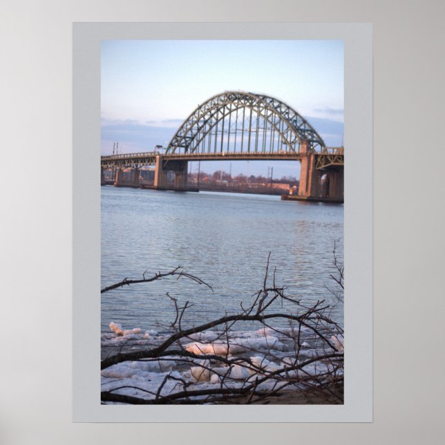 Wintertime Tacony-Palmyra Bridge Poster (Framsidan)