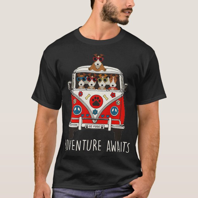 Wire Fox Terrier Äventyr Awaits Artwork T Shirt (Framsida)