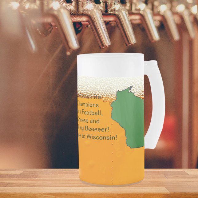 Wisconsinite Champions Football, Cheese and Beer Frostat Ölglas (Wisconsinite Champions Football, Cheese and Beer Frosted Glass Beer Mug)