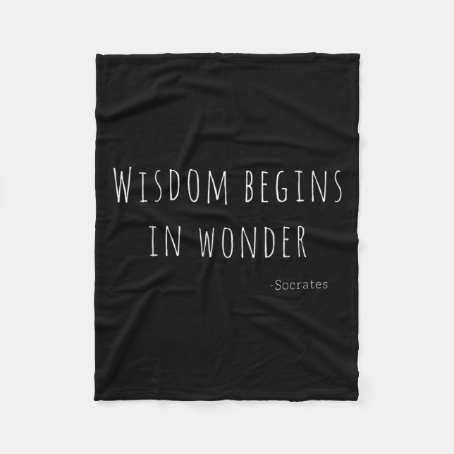 Wisdom Begins In Wonder Socrates Quote Men Women K Fleecefilt (Framsidan)