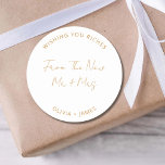 Wishing You Riches From The New Mr Mrs Wedding Bag Runt Klistermärke<br><div class="desc">Wishing You Riches From The New Mr Mrs Wedding Bag Classic Round Sticker</div>