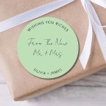 Wishing You Riches From The New Mr Mrs Wedding Bag Runt Klistermärke<br><div class="desc">Wishing You Riches From The New Mr Mrs Wedding Bag Classic Round Sticker</div>