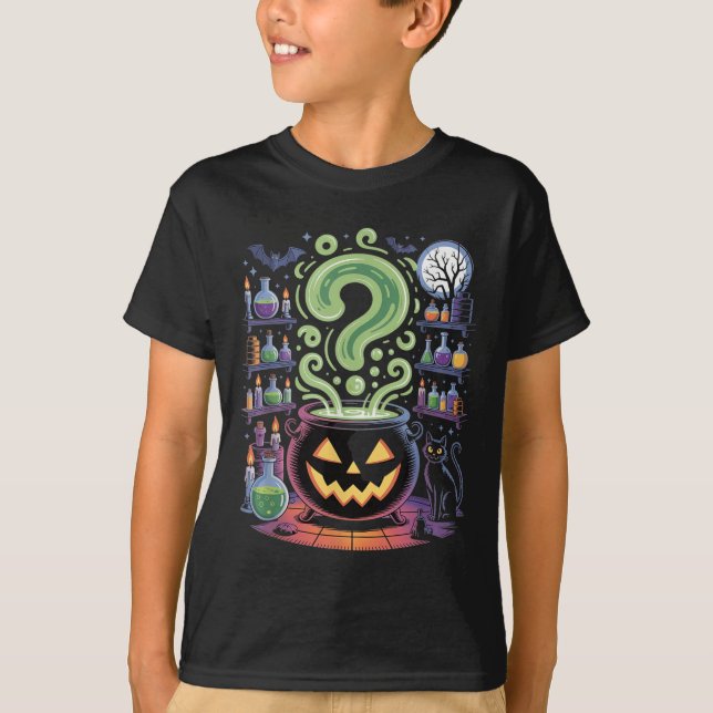 Witch Cauldron Tions Pumpkins Soky Halloween T Shirt (Framsida)